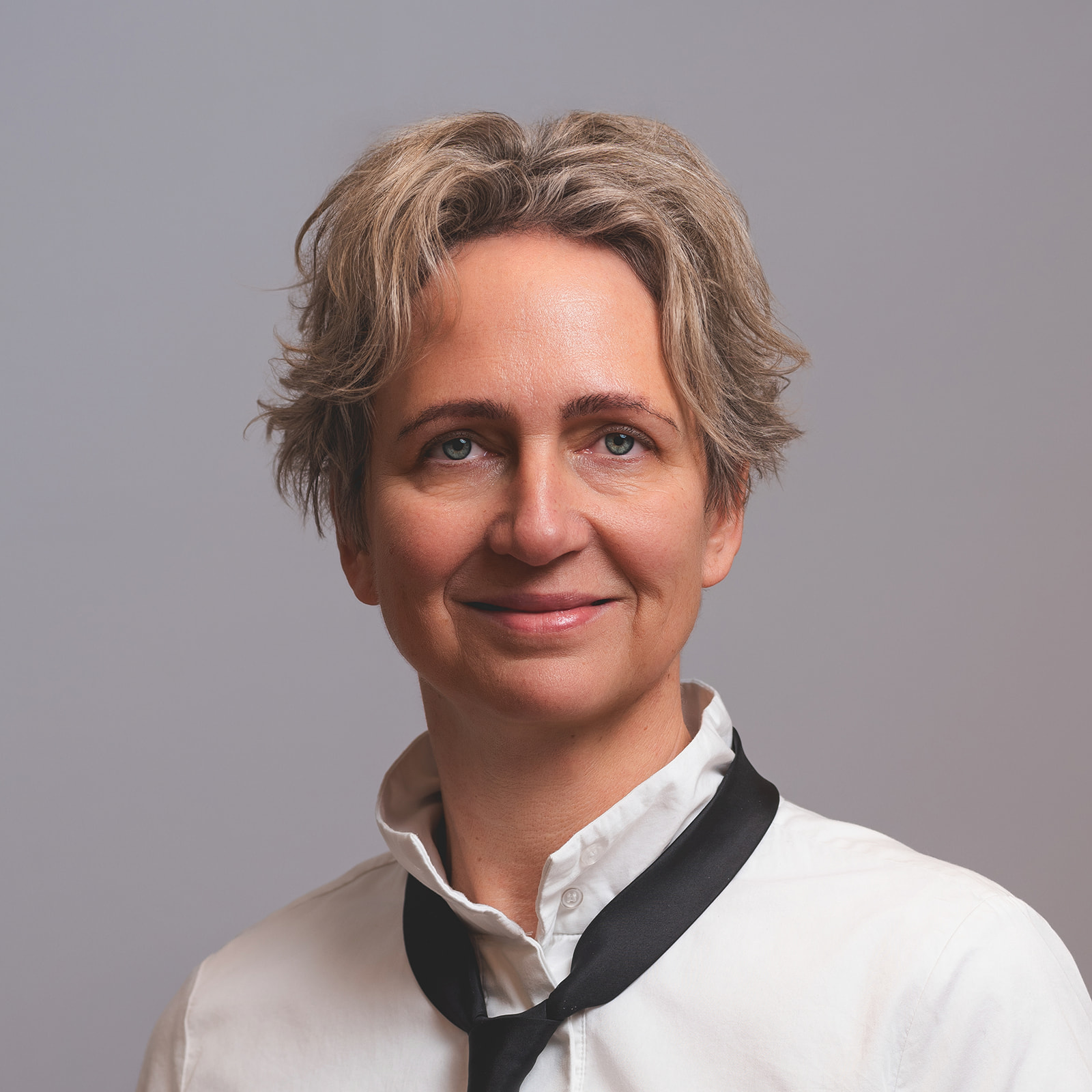 This is Lena E. Lachenmeier, the CEO at Qufora