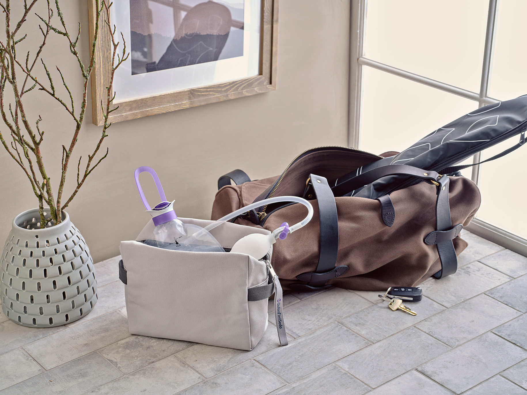 Qufora Irrisedo Flow packed in a toiletbag