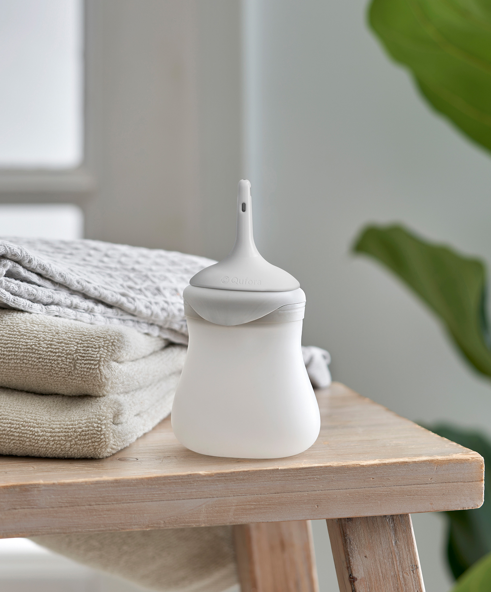 Qufora MiniGo campaign bathroom